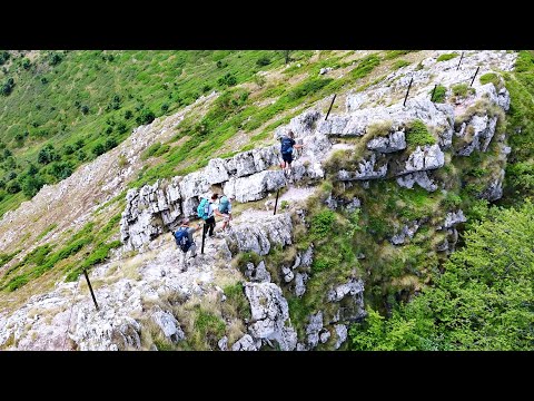 Видео: Дълбоко в Стара планина хижа Ехо