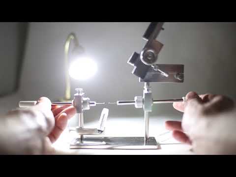 Видео: Станок для иструментального осеменения ИО пчелиных маток