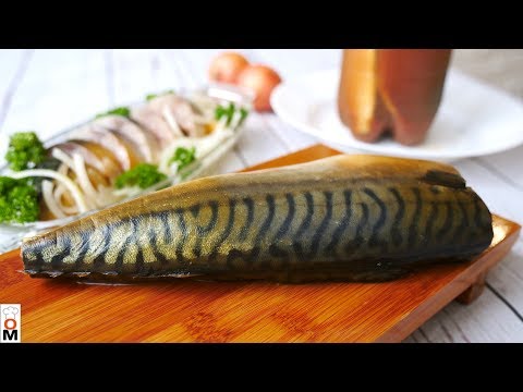 Видео: СКУМБРИЯ в БУТЫЛКЕ, КАК КОПЧЕНАЯ, Супер Просто и Вкусно