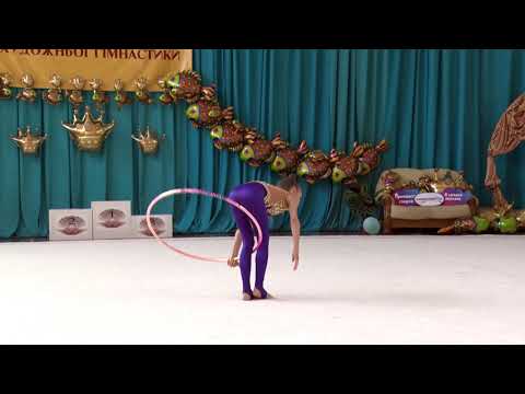 Видео: Оксаніч Юліана 2009 обруч