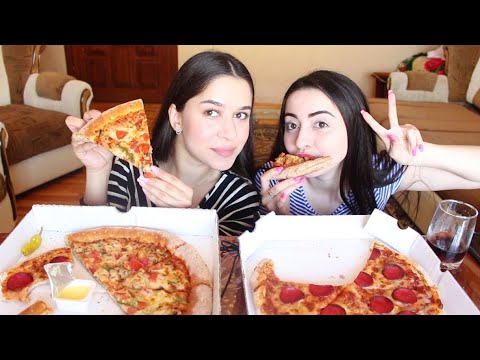 Видео: PAPA JOHNES VS DOMINOS ПИЦЦА/ MUKBANG ask Fatima #AykaEmilly