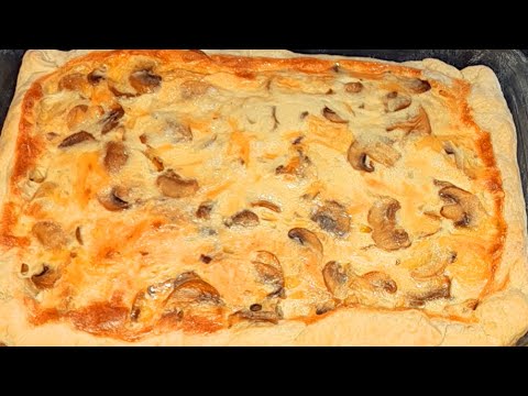Видео: Пирог из слоеного теста с грибами