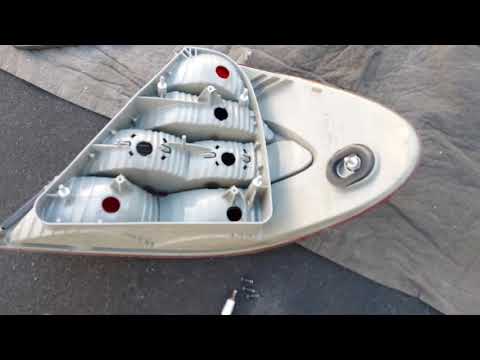 Видео: замена лампочки стоп сигнала мерседес w211