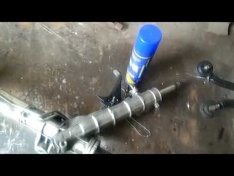 Видео: Рено трафик. Замена рулевой рейки БЕЗ ямы! Я забыл,когда выходил из гаража!