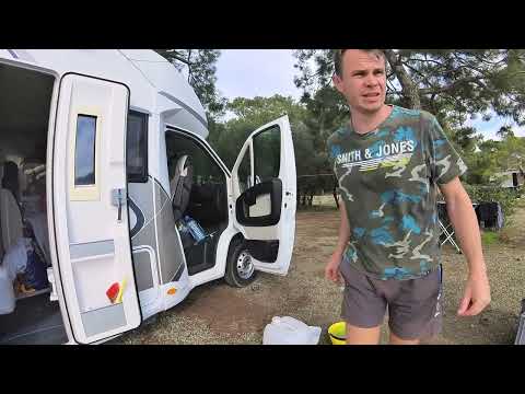 Видео: Жизнь в автодоме: белки, уборка и неожиданные проблемы. (Влог-021, Турция)