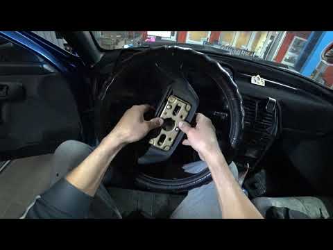 Видео: КАК УСТАНОВИТЬ РУЛЬ И РЕЙКУ В ЦЕНТРАЛЬНОЕ ПОЛОЖЕНИЕ на ваз 2110,2108-15...давайте исправим!