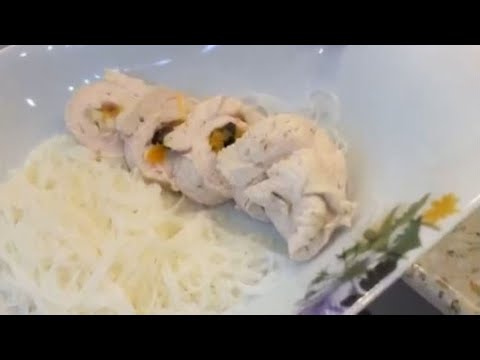 Видео: Фунчоза с куриными рулетами в Термосервирователе