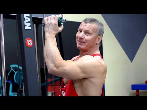 Видео: Упражнения на укрепление предплечий и кистей рук. Показывает Александр Яшанькин