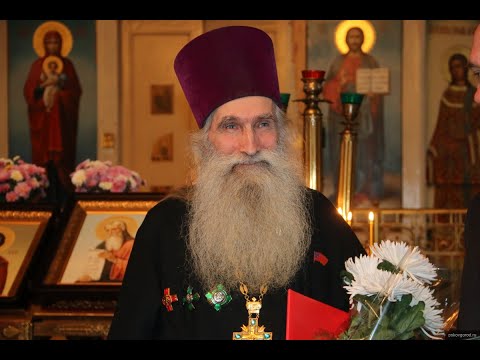 Видео: Экскурсия по храму с настоятелем  храма Александра Невского митрофорным протоиереем Олегом Тэором