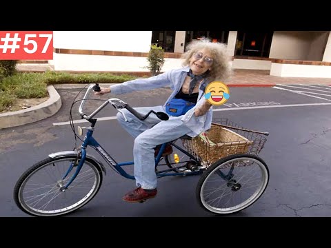 Видео: Я ржал до слез 😂 20 Минут смеха 2025 Смешные видео Приколы с животными!Подборка #57