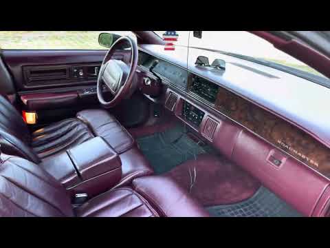 Видео: Buick Roadmaster 1993 обзор автомобиля