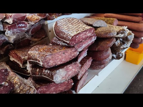 Видео: Кисловодский рынок! Изобилие мясных изделий удивляет!