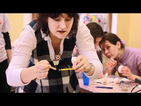 Видео: Мастер-класс по росписи пасхальных яиц