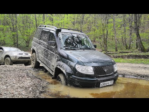 Видео: УАЗ Patriot VS Mitsubishi Pajero 2