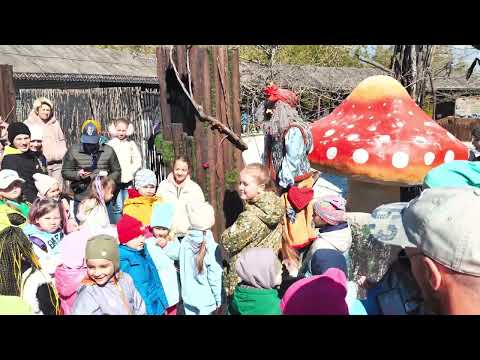 Видео: Встречи с Бабой Ягой "Не время отдыхать", Сочи Парк, весна 2023