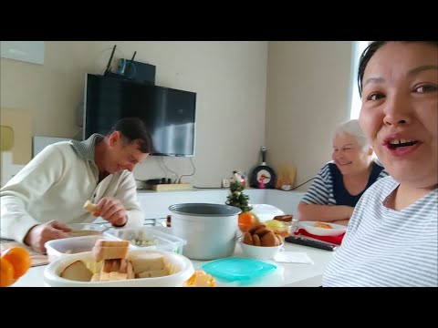 Видео: Я БОЛЬШЕ НЕ БУДУ БОМЖОМ / ЛЕША СКАЗАЛ НАКРУТИТЬ БИГУДИ НА Новый ГОД!