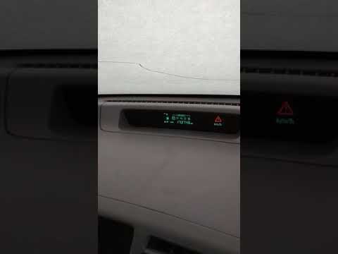 Видео: Приус 10 не хочет заводиться в -15