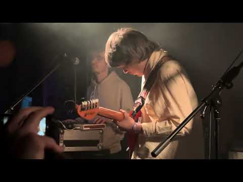 Видео: конъюнктура - устала (live)