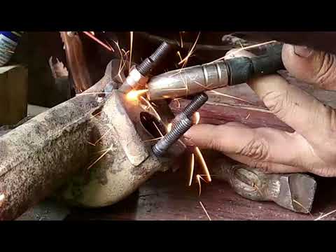 Видео: ЗАМЕНА ШПИЛЕК НА ВЫПУСКНОМ КОЛЕКТОРЕ И ПРОКЛАДКИ ШТАНОВ СЛАВУТА