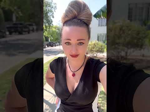 Видео: Он не пьет, не бьет и не гуляет, но я все равно с ним развелась