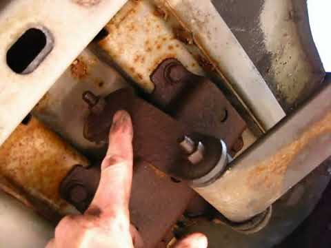 Видео: Замена скоб задних рессор 2001-2005 DODGE CARAVAN, GRAND CARAVAN, TOWN & COUNTRY
