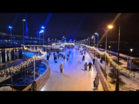 Видео: Самый большой каток в мире открылся в Санкт-Петербурге. Почему нас не пустили.