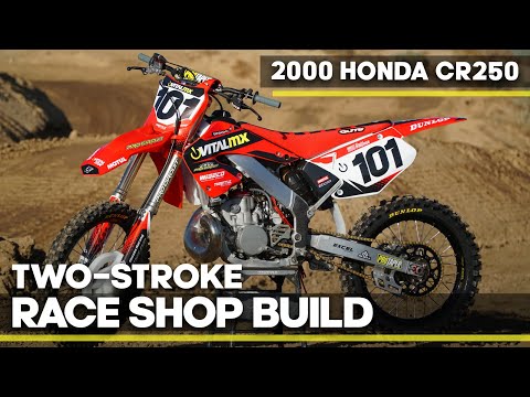 Видео: Сборка гоночной мастерской: Honda CR250 2000 года