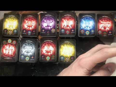 Видео: Распаковка Дисплея Keyforge массовая мутация часть 3