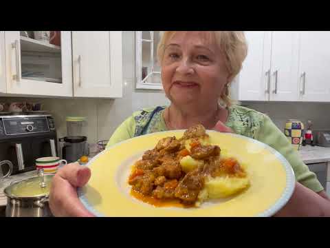 Видео: ГУЛЯШ ИЗ СВИНИНЫ!  МЯСО ПРОСТО ТАЕТ ВО РТУ И ОЧНЬ ВКУСНАЯ ПОДЛИВА! ИДЕАЛЬНОЕ БЛЮДО НА ОБЕД!