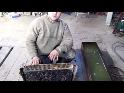 Видео: Ремонт радиатора УАЗ