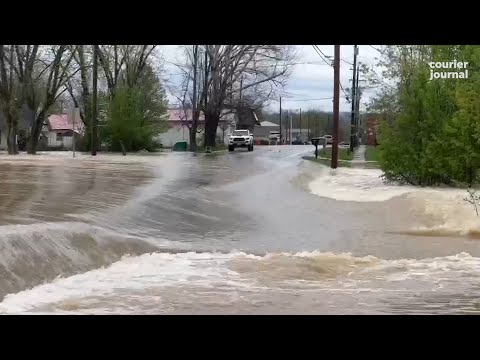 Видео: Наводнения в Кентукки: видео с дрона запечатлело ущерб от Франкфорта до Западного Кентукки