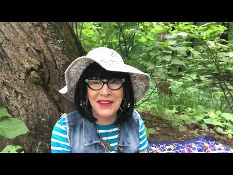 Видео: Прогулка с колодой Таро. Как узнать характер человека при помощи Таро?