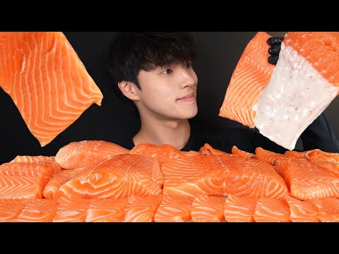 Видео: 통연어 한입 먹방! 연어 1.5KG 먹방 SALMON MUKBANG ASMR サーモン ASMR лосось