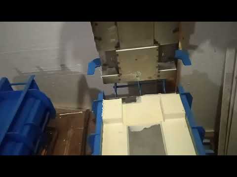 Видео: Производство 6 рамочных ульев ППУ часть 1. Дно. Новгородская область.