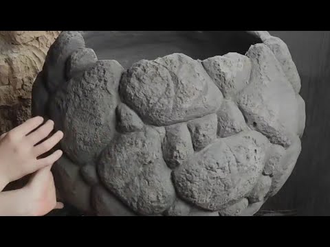 Видео: Величезне кашпо у вигляді сфери з фактурою під камінь. Підпишись щоб не пропустити більше М.К😉