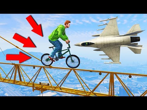 Видео: УВЕРНИСЬ ОТ САМОЛЕТА ПРЫГАЯ ПО КРАНУ НА BMX! (GTA 5 Смешные моменты)