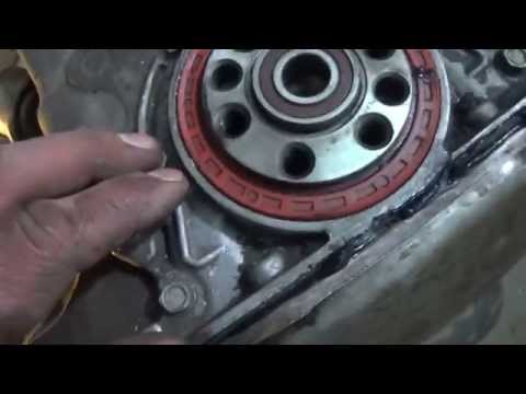 Видео: Простой способ по вытаскиванию сальника