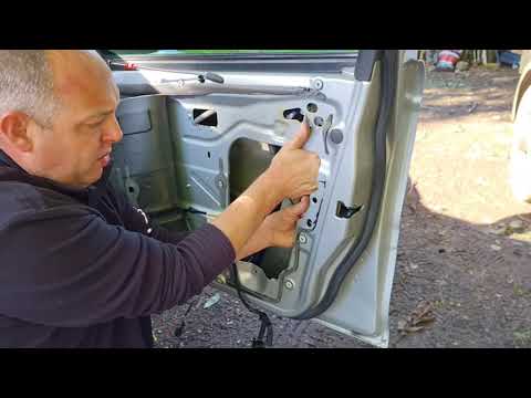 Видео: Замена дверного замка Jaguar X-type.