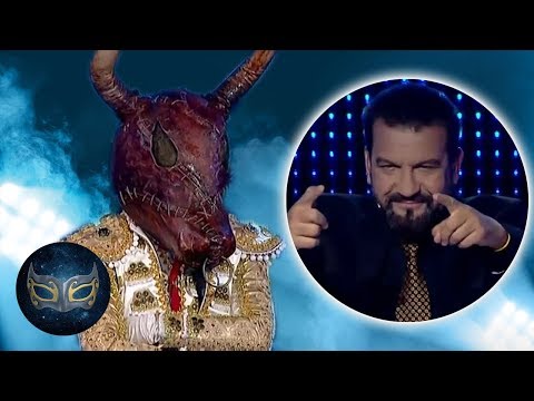 Видео: WHO'S BEHIND THE BULL MASK?! Masked Singer Reveal | Маскираният певец