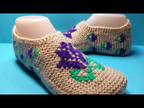 Видео: #935 🌟 ТАПОЧКИ СПИЦАМИ С ОРНАМЕНТОМ / СЛЕДКИ С БЕСШОВНОЙ ПОДОШВОЙ ✅