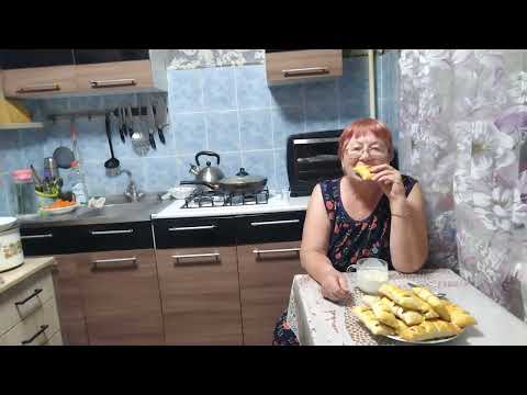 Видео: Пробуем слойки и болтаем 🤗