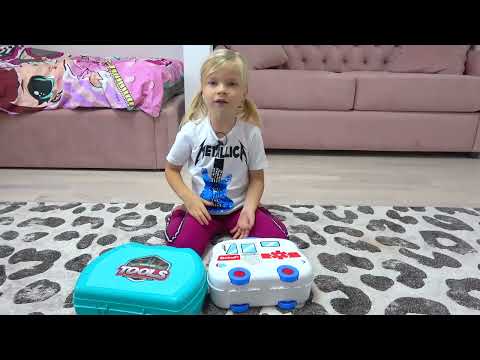 Видео: СОФИЯ хочет стать СТОМАТОЛОГОМ. СОФИИ ЛЕЧАТ ЗУБЫ. СОФУНЬЯ ШАЛУНЬЯ