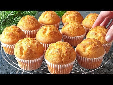 Видео: Все смешали и в духовку! Самый простой и вкусный рецепт маффинов!