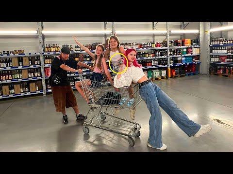 Видео: СОБИРАЕМСЯ НА ПЛЯЖ !!!ДЕВОЧКИ СПАЛИЛИСЬ !!! ЧТО КУПИЛИ?