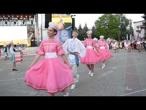 Видео: Фрагменты флешмоба ко Дню города