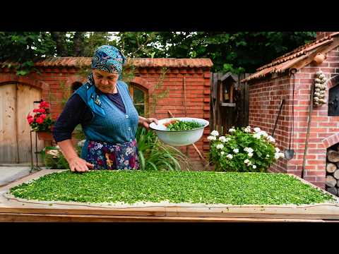 Видео: Моя Уютная Деревенская Кухня: Лепёшки с Зелёным Луком 🧅✨