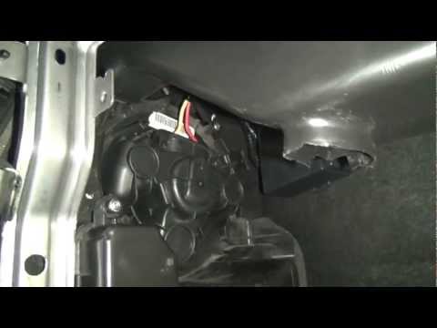 Видео: Nissan Note 1.6 вытаскиваем мотор печки!!!