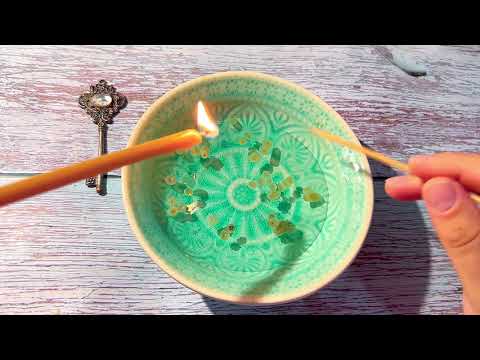 Видео: ‼️СТАРИННОЕ ЦЫГАНСКОЕ ГАДАНИЕ🔮 ЧТО ДВЕРЬ ОТКРОЕТ…ЧЕМ СЕРДЦЕ УСПОКОИТСЯ❤️🕊️🎁☀️Отливка на воске