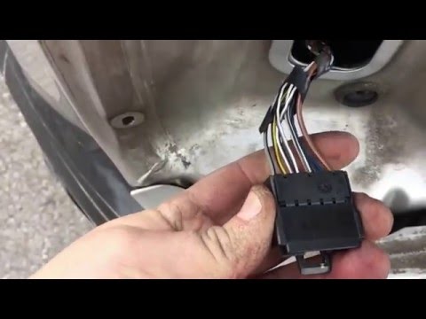 Видео: Установка фаркопа на Опель Зафира