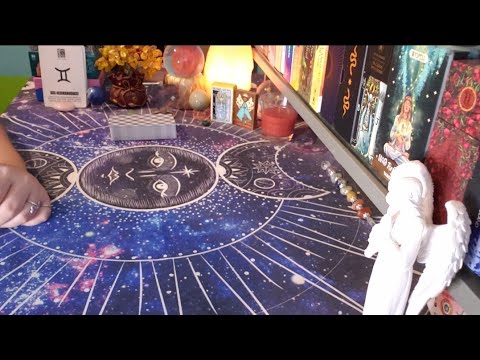 Видео: БЛИЗНЕЦЫ ♊ ЛЮБОВНЫЕ ПРОГНОЗЫ НА ОКТЯБРЬ!! «Вот что происходит»